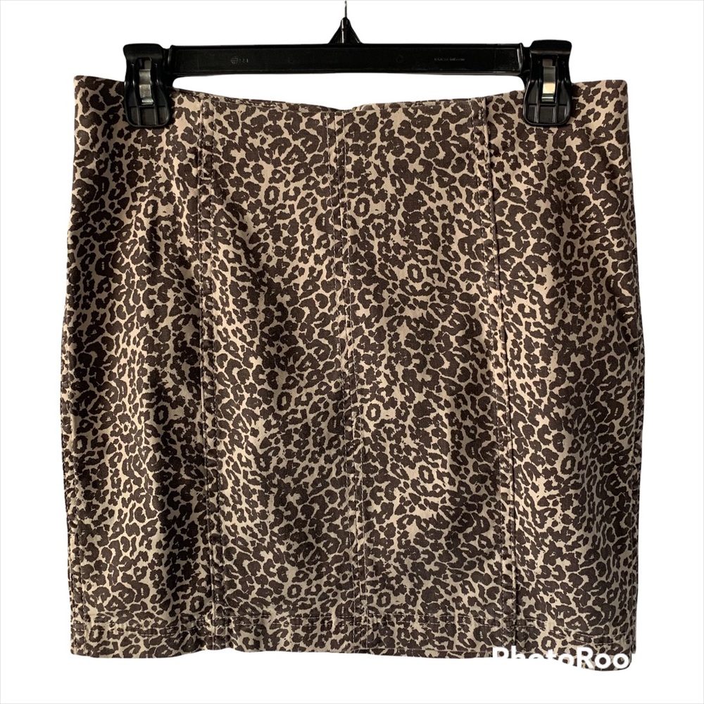 Free People Size 8 Leopard Print Short Skirt